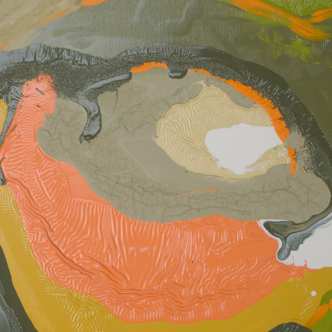 Contemporary painting of a front of a face in green and orange by Hilde Deceuninck.
