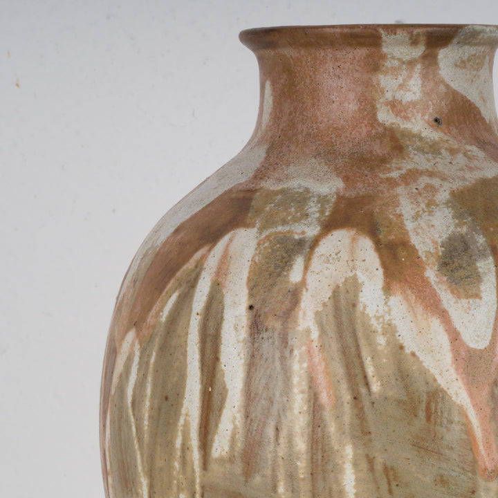 Keramische vaas met druipglazuur uit de art deco-periode