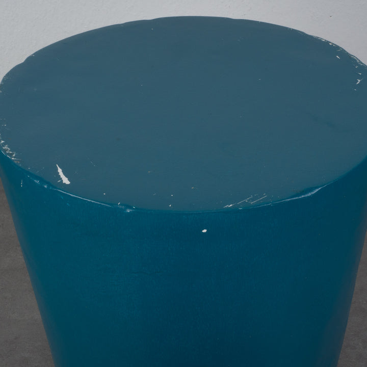 Stool in polyester in petrol blue color