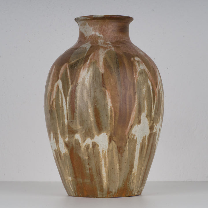 Keramische vaas met druipglazuur uit de art deco-periode