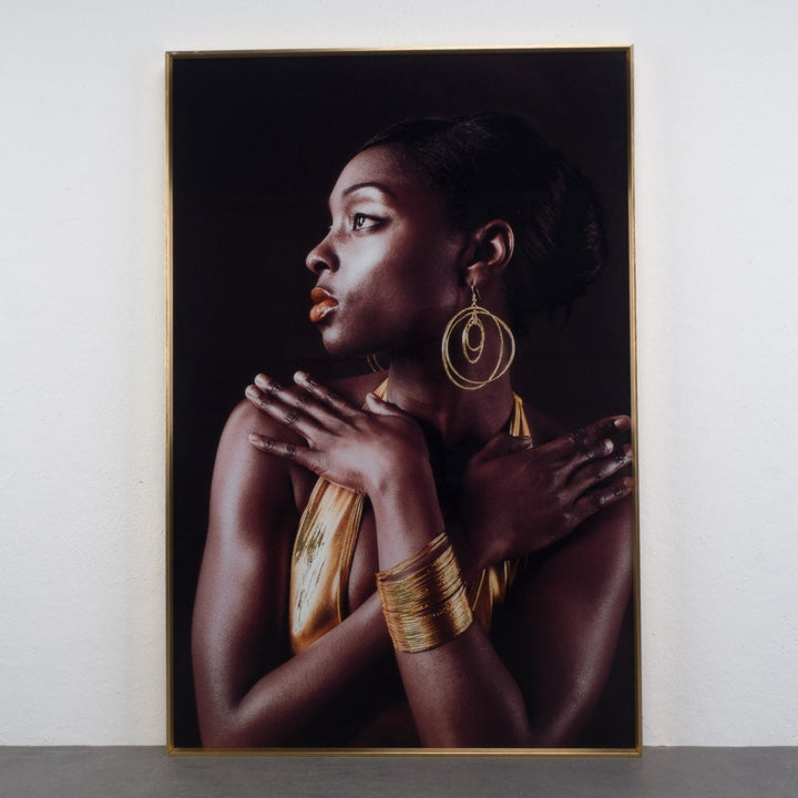 Foto van een zwart vrouw in glas - De Tuin Der Kunsten
