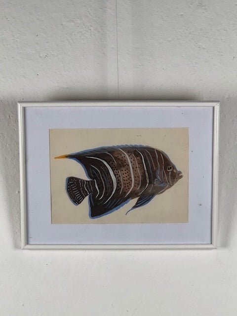 Kunstwerk bruine tropische vis met blauw - De Tuin Der Kunsten
