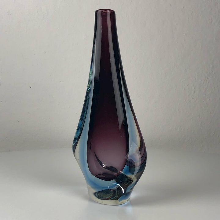 Moderne glazen vaas in blauw en bordeaux - De Tuin Der Kunsten