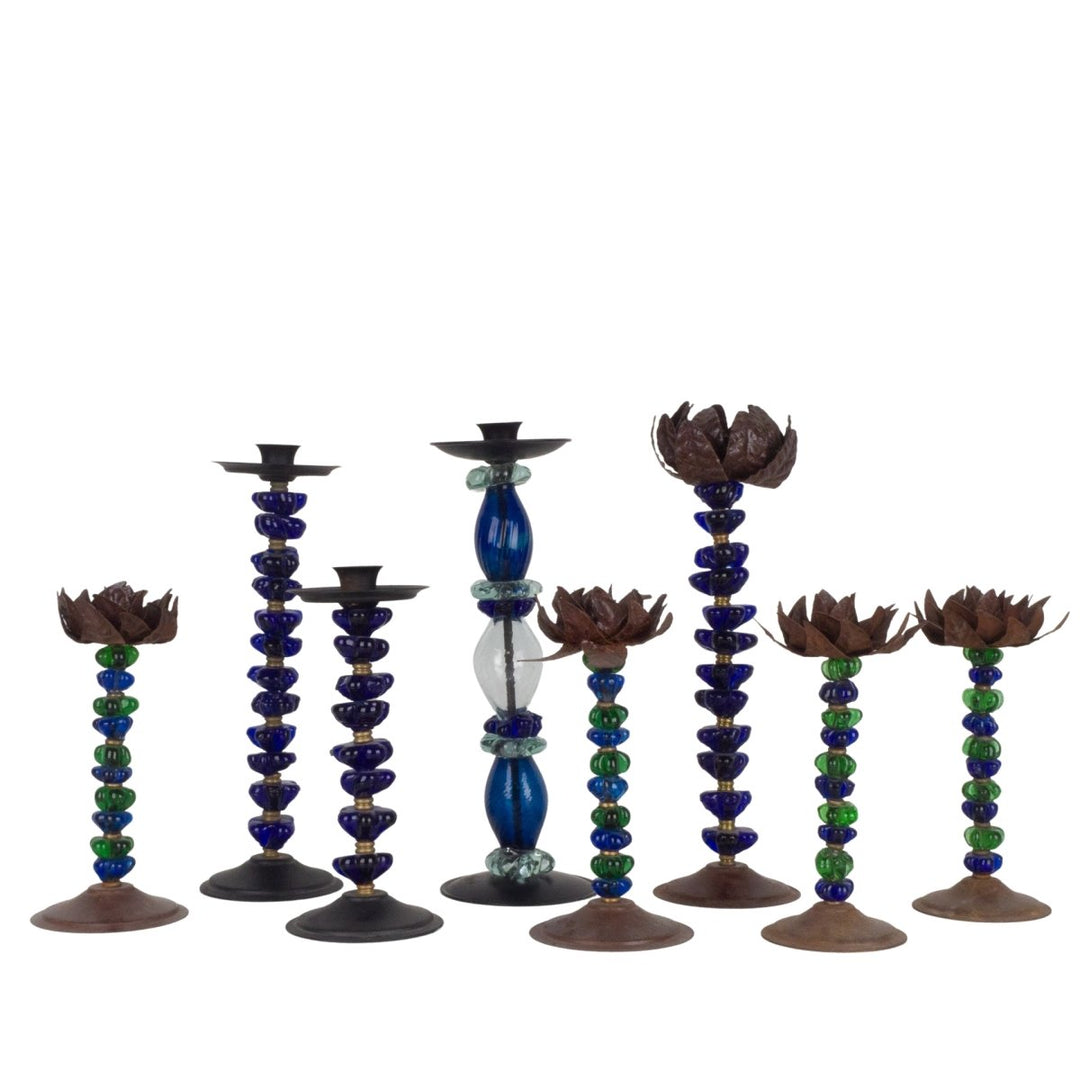Set van 8 authentieke kaarsenhouders in glas en metaal - De Tuin Der Kunsten