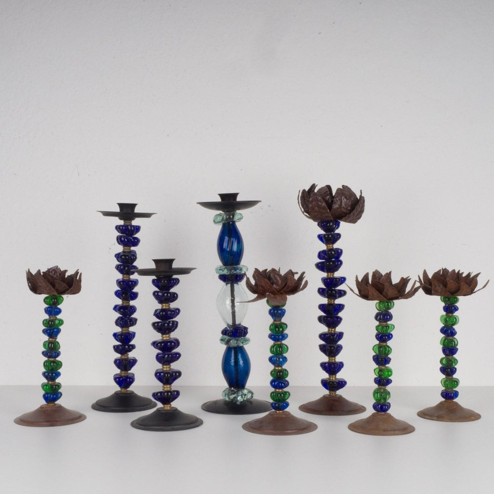 Set van 8 authentieke kaarsenhouders in glas en metaal - De Tuin Der Kunsten