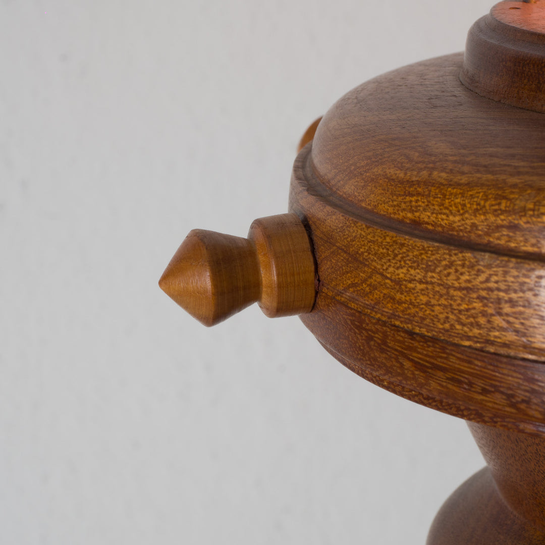 Tafellamp in hout – Vuurtoren