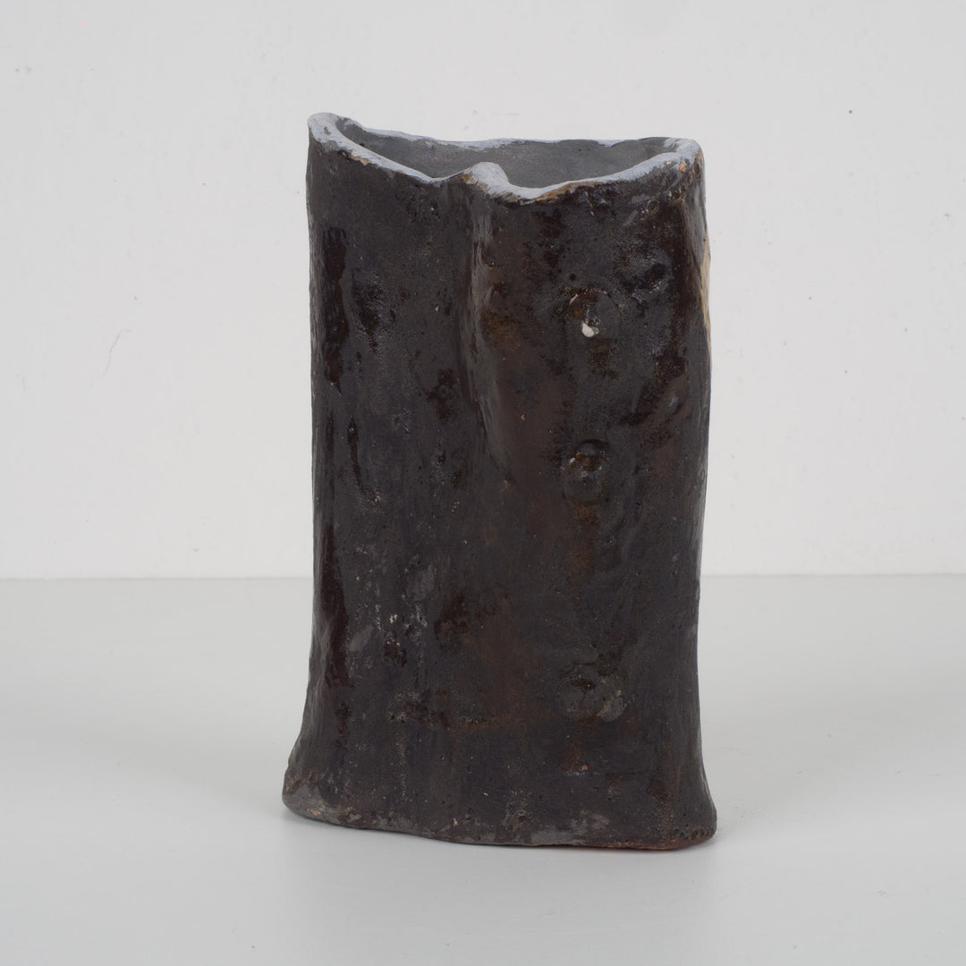 Handgemaakt keramisch potje in bruin – 10,5 x 8 x 15,5 cm