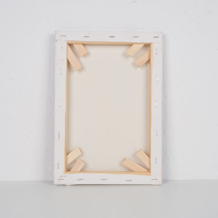 Schilderij geometrisch vrouwengezicht in licht blauw, paars en oranje – JP Terryn (2021) – 21 x 30 cm