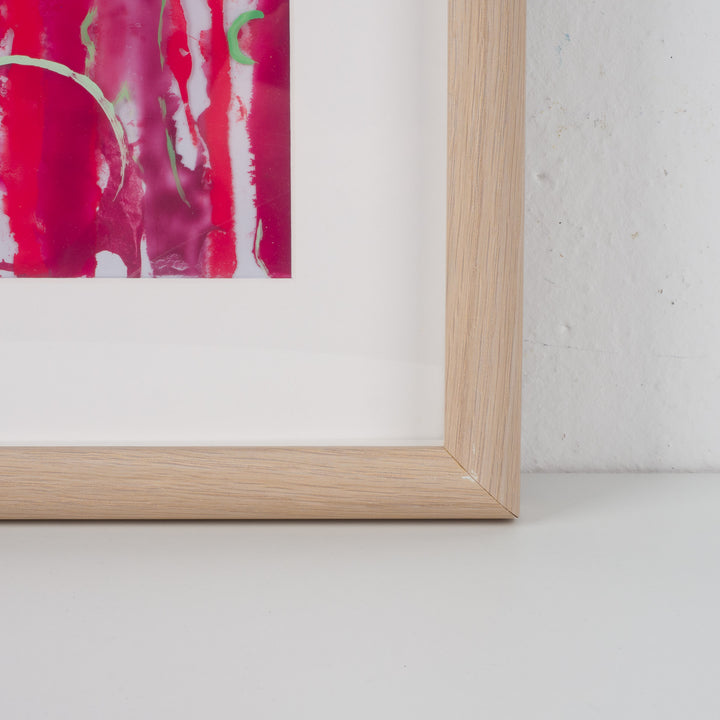 Hedendaags rood gelaagd schilderij op Mica – Hilde Deceuninck