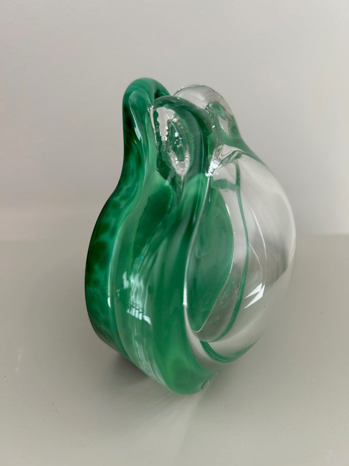 Groene fluistering in kristal – vintage vaasje van Bruno Lehrer