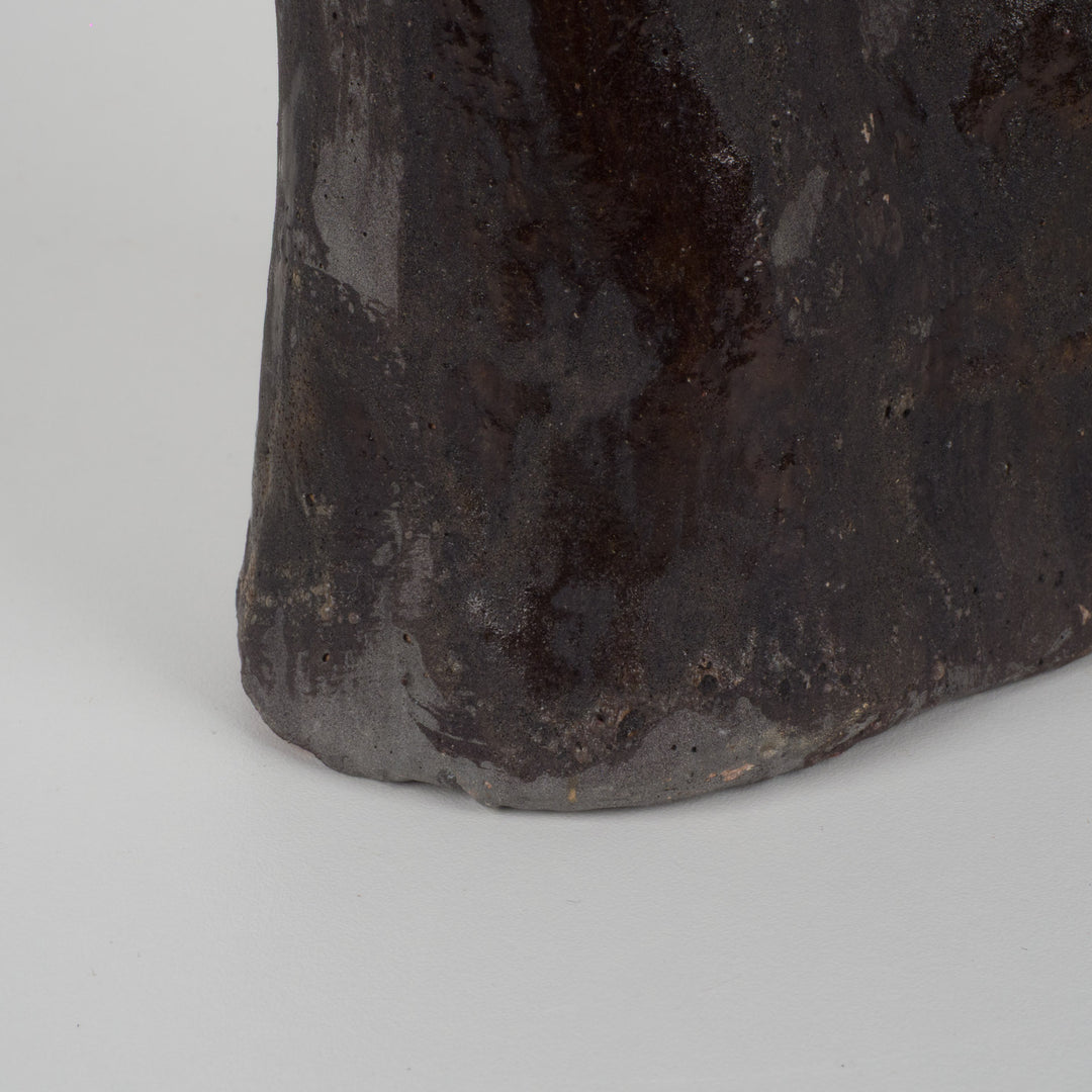 Handgemaakt keramisch potje in bruin – 10,5 x 8 x 15,5 cm