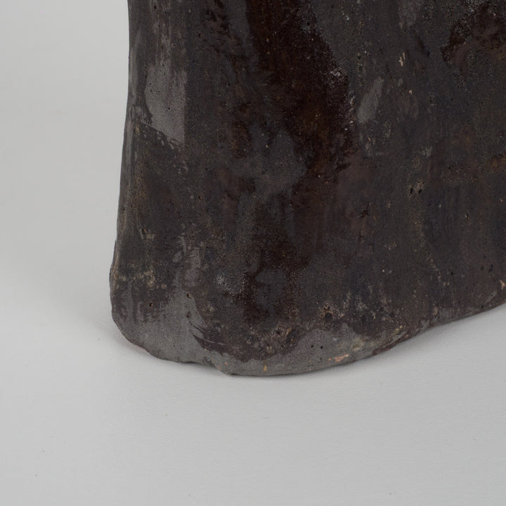 Handgemaakt keramisch potje in bruin – 10,5 x 8 x 15,5 cm