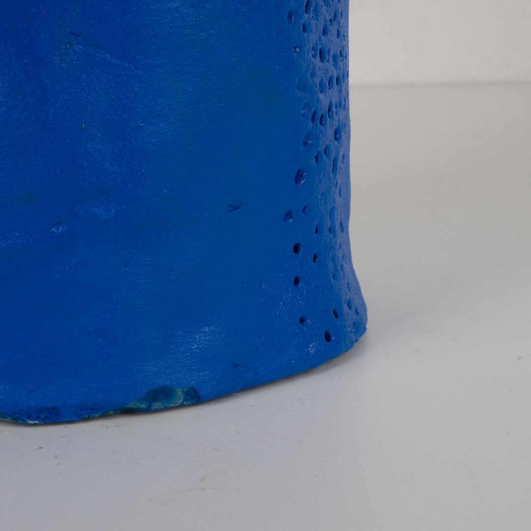 Karla Vanacker – handgemaakte koningsblauwe keramische vaas