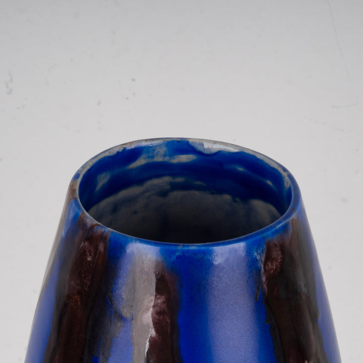 Koningsblauwe keramische vaas met druipglazuur – gesigneerd ‘79’ – 31 cm