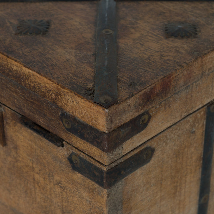 Koloniale kist in Shisham hout – massief & karaktervol – 19,5 x 20 x 20 cm