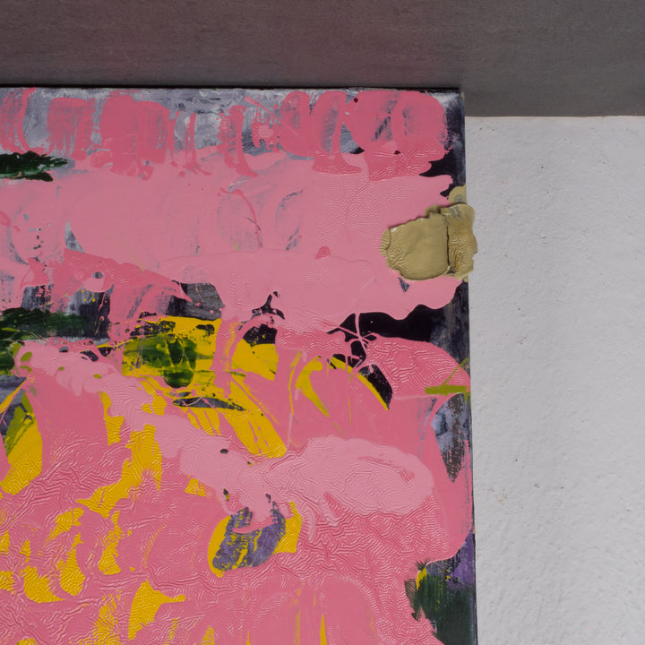 Hedendaags abstract schilderij in roze en groen door Hilde Deceuninck