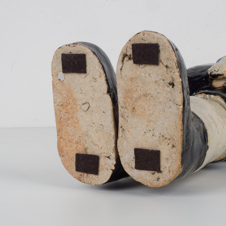 Keramisch geglazuurd beeld 'De Vriendelijke Wachter'