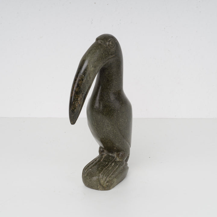 Pelikaanfiguur in Serpentijnsteen – Toegeschreven aan de Inuitcultuur van de Noordwestkust (1950-1970)