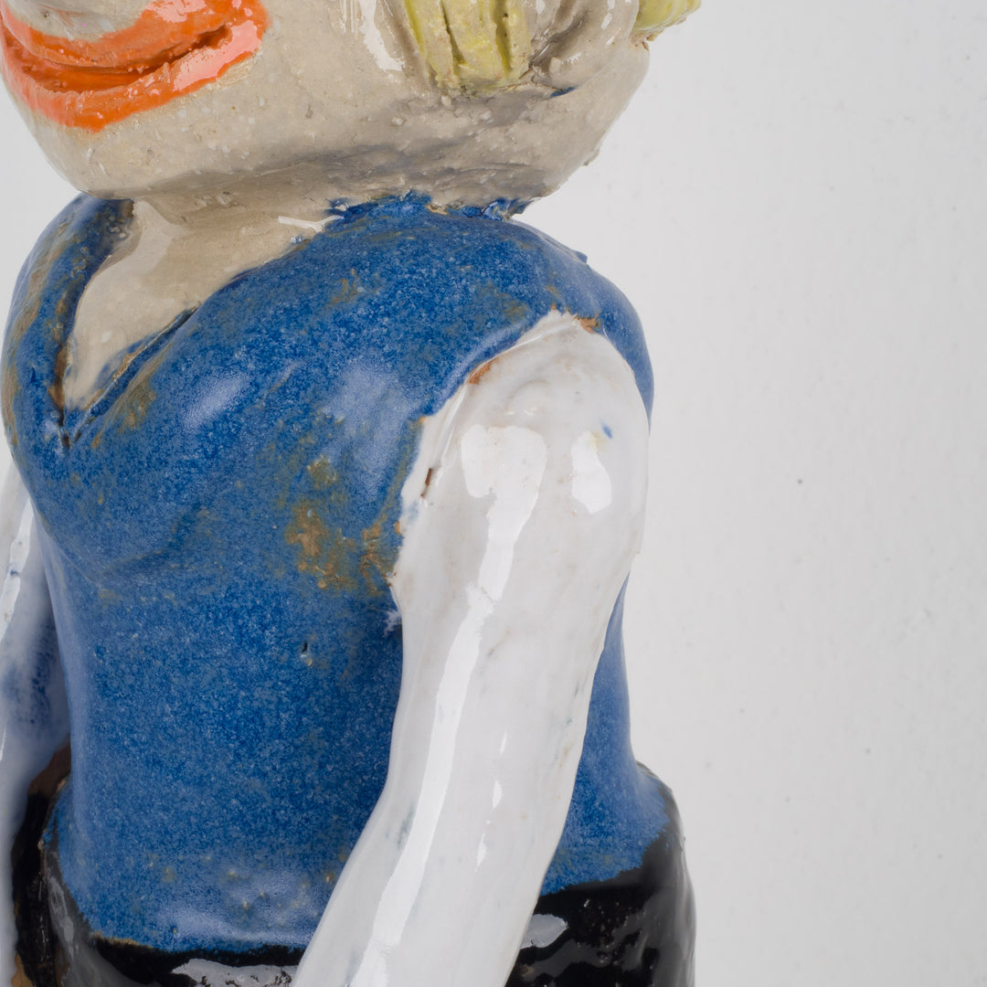 Keramisch geglazuurd beeld 'De Vriendelijke Wachter'