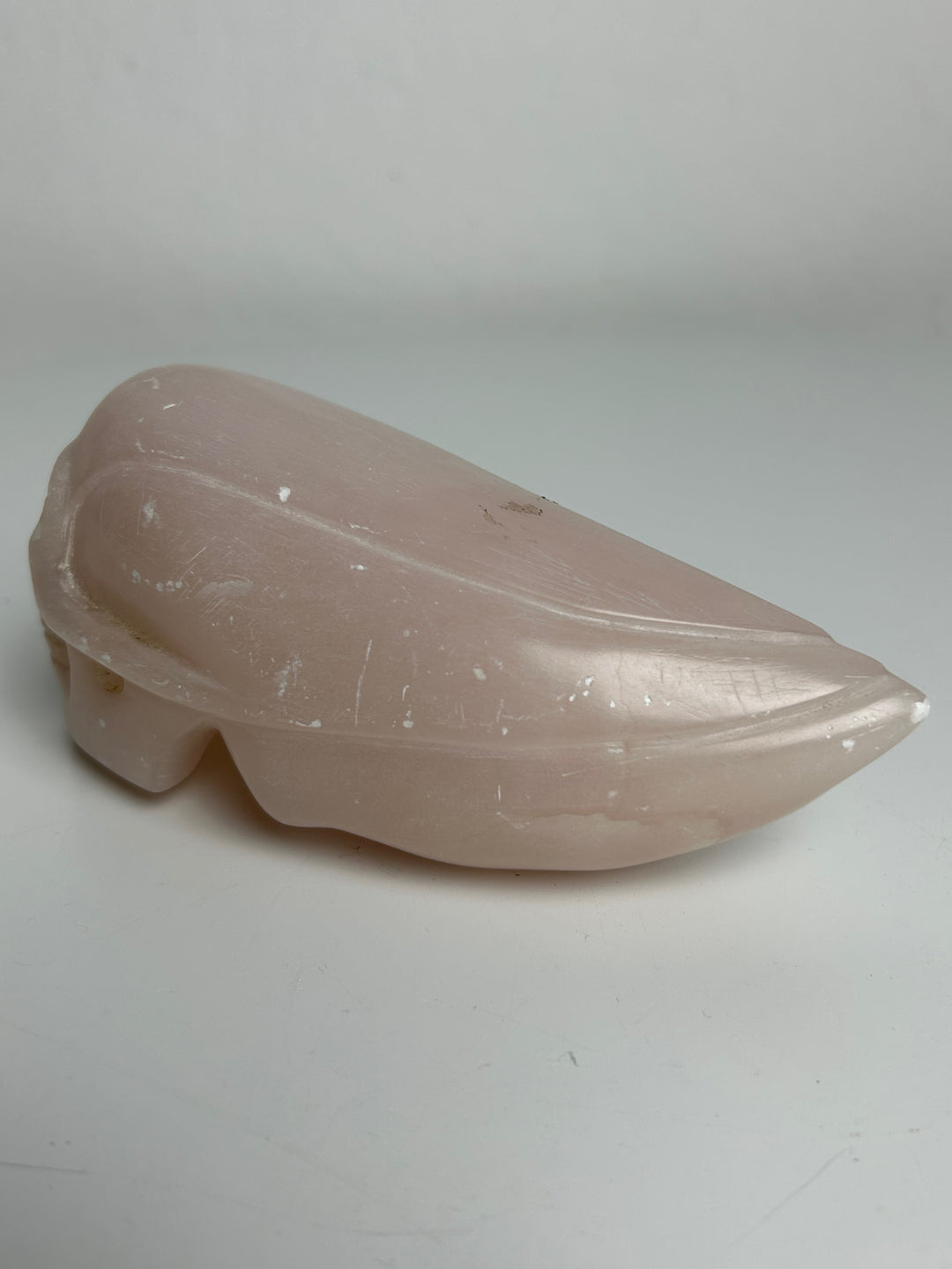Sculpture – Skull in pink calcite | 15 x 5.5 x 7 cm