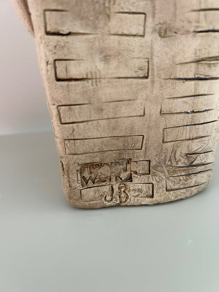 Beeld 'De Dromerige Zwemmer' – een knipoog in keramiek - 14 x 9 x 33 cm