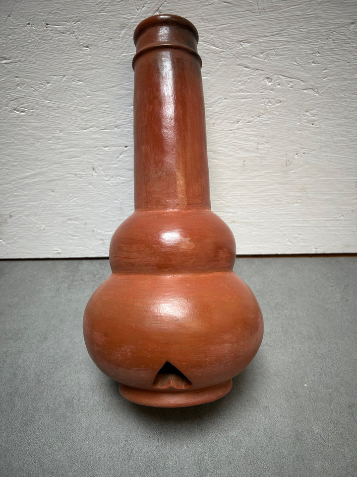 Bruine Keramische Vaas met Open Hartmotieven – 19 x 19 x 37 cm
