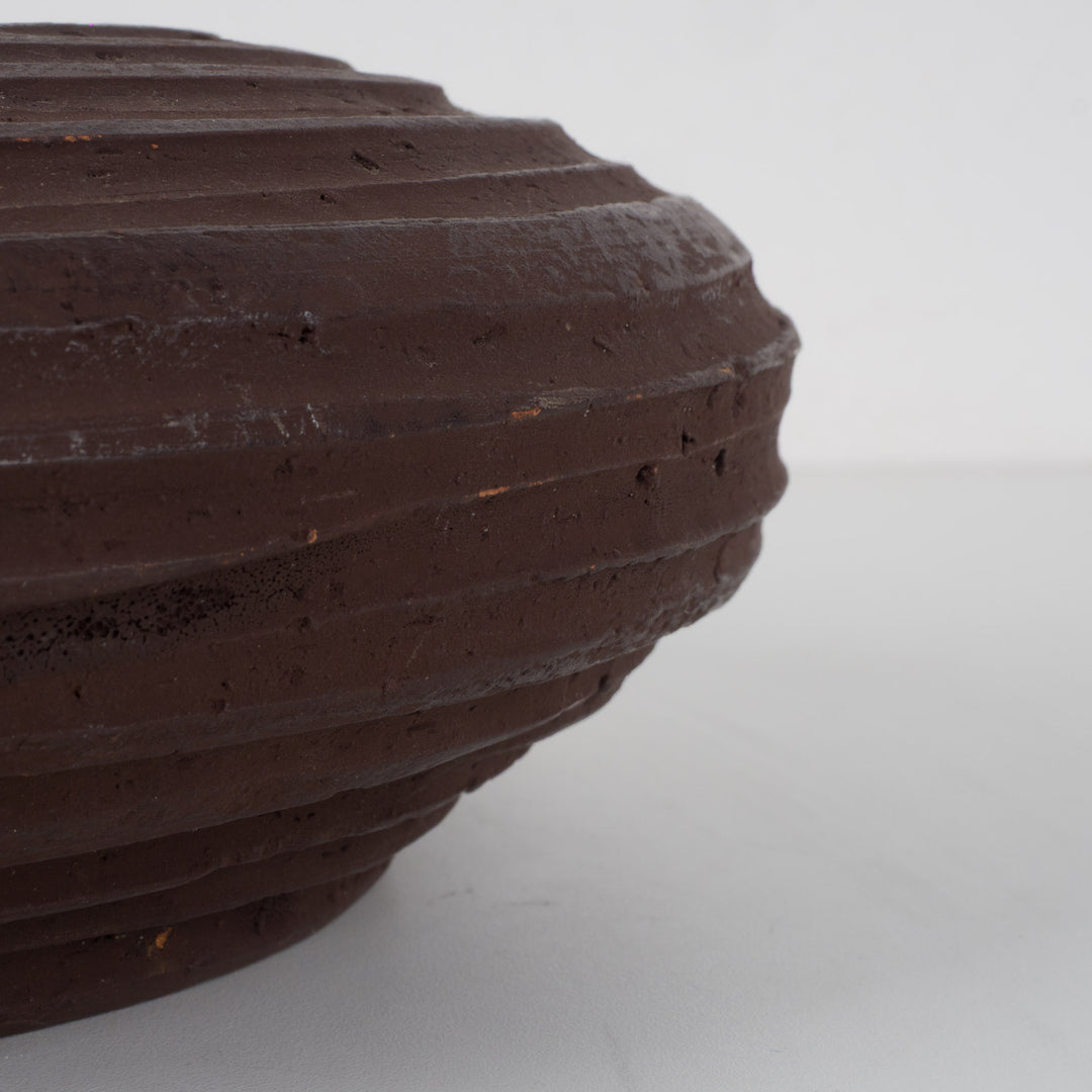 Authentieke gietijzeren schaal in bruin – robuuste karakterdecoratie / 22,5 x 22,5 x 6,5 cm