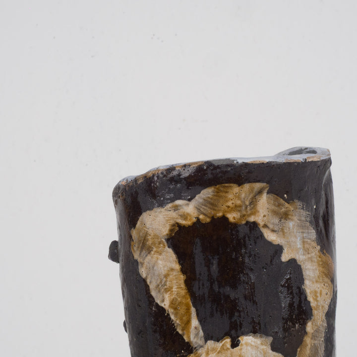 Handgemaakt keramisch potje in bruin – 10,5 x 8 x 15,5 cm