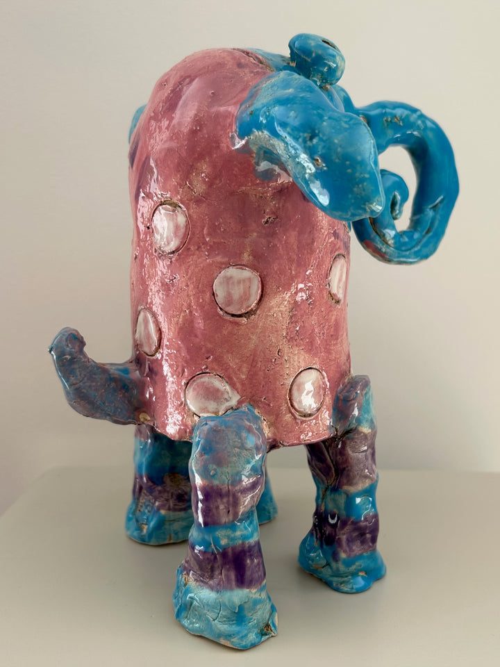 Lollifantje – een zacht statement met een groot hart / 18 x 20 x 22 cm