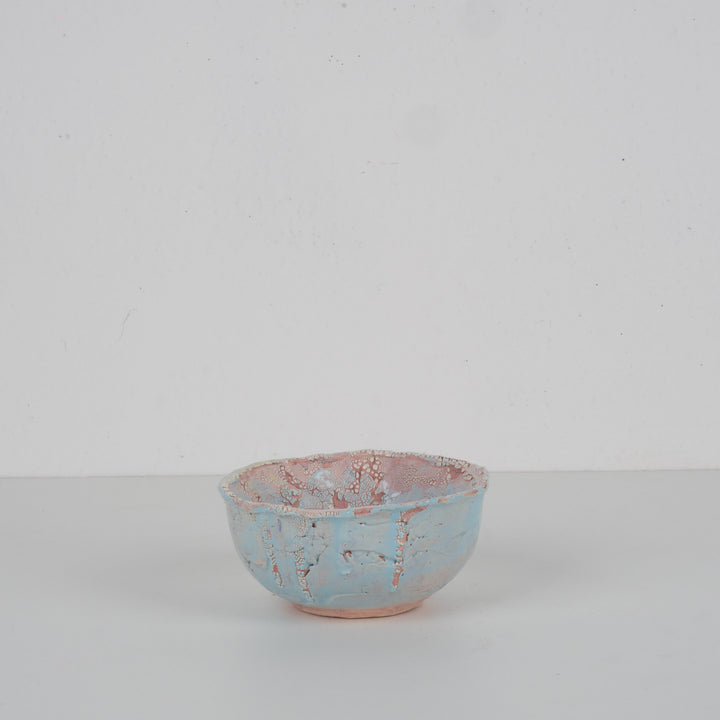 Handgemaakt keramisch potje blauw – uniek decoratief schaaltje in keramiek /13,3 x 13 x 6,5 cm