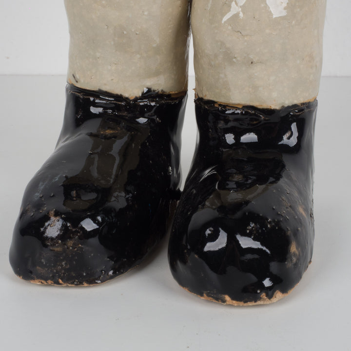 Keramisch geglazuurd beeld 'De Vriendelijke Wachter'