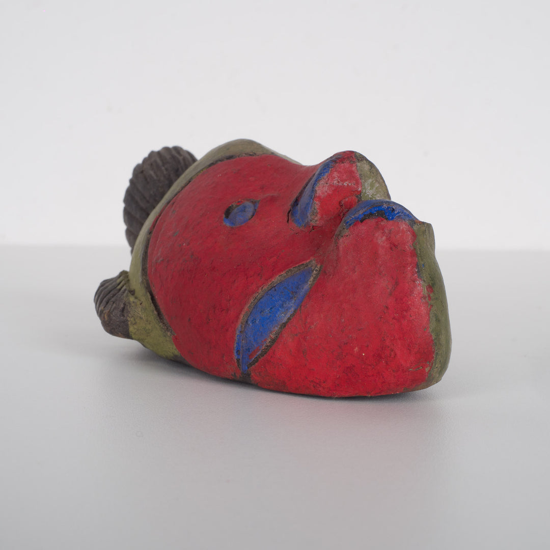 Klein Afrikaans decoratief maskertje – groen, rood en paars