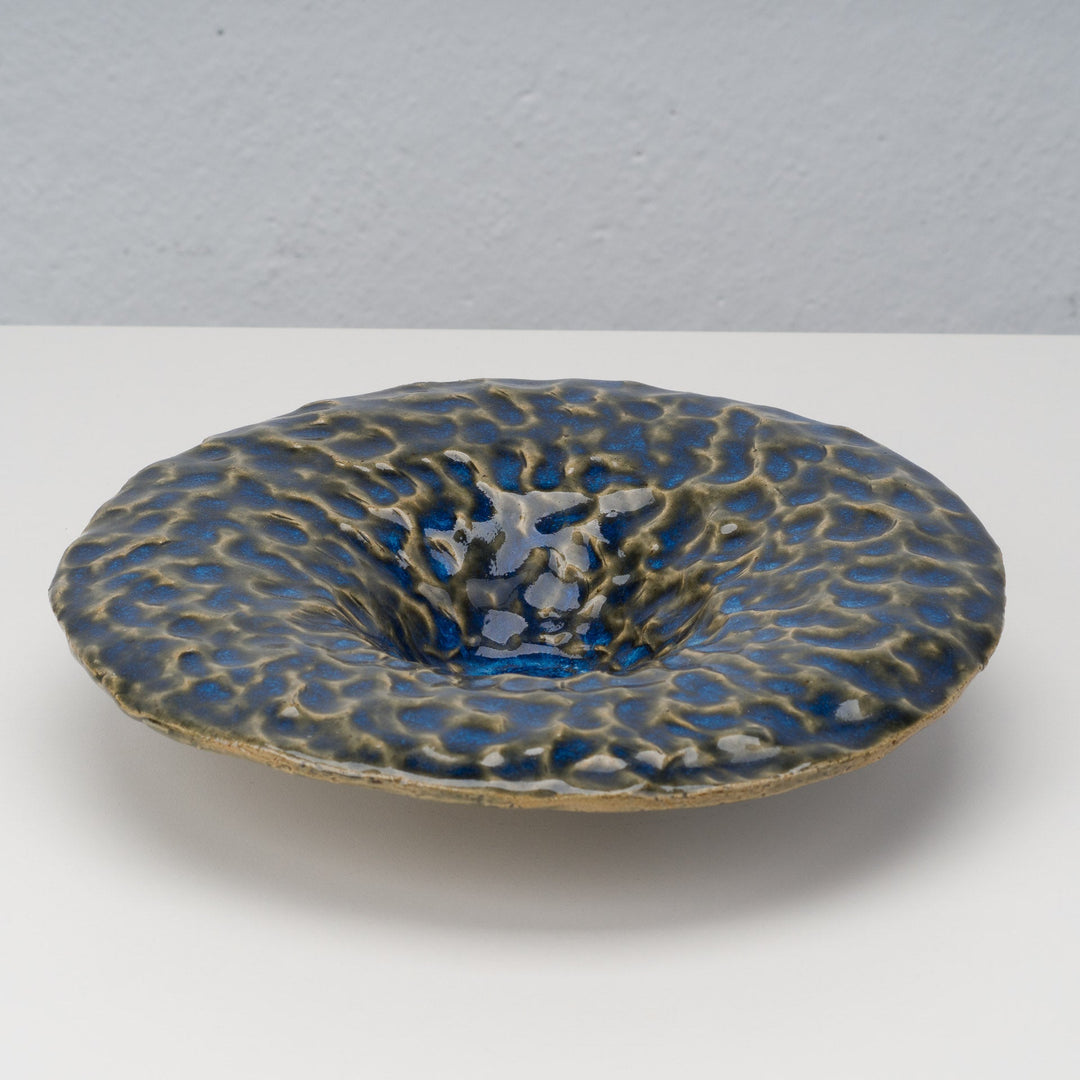 Blauw geglazuurde gelobte keramische schaal / 23x23x7cm