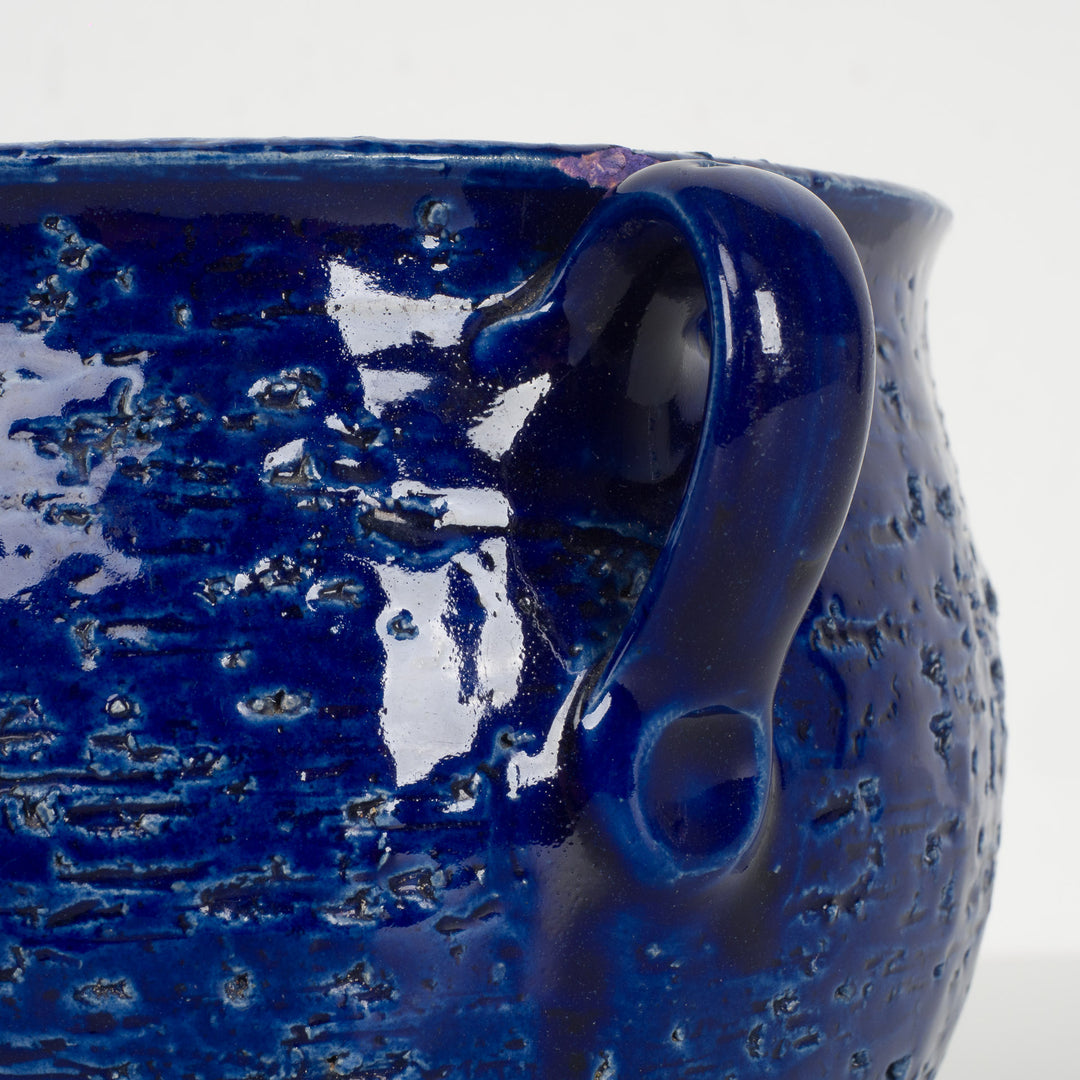 Handgemaakte Blauw Keramische Pot met Oren – Gesigneerd Tria