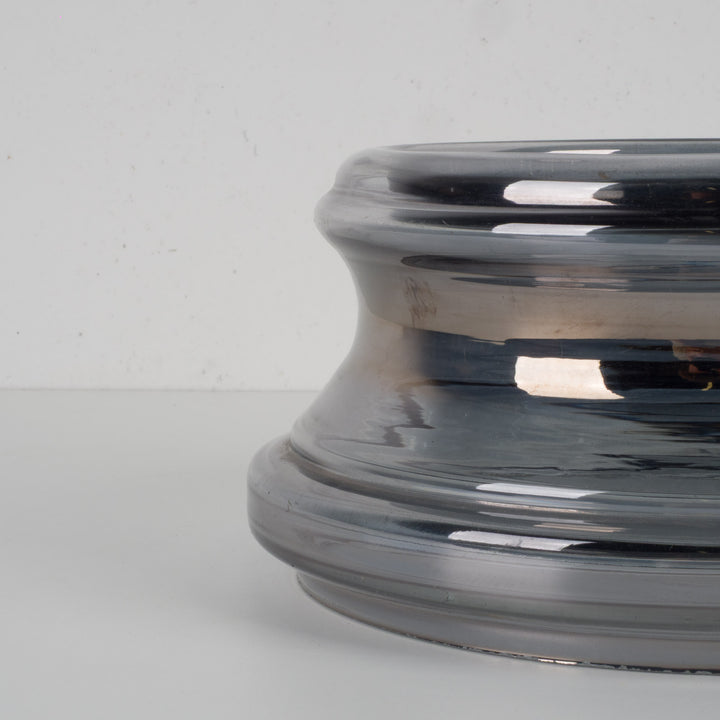 Ronde grijze schaal in spiegelglas – 23x23x10,5 cm