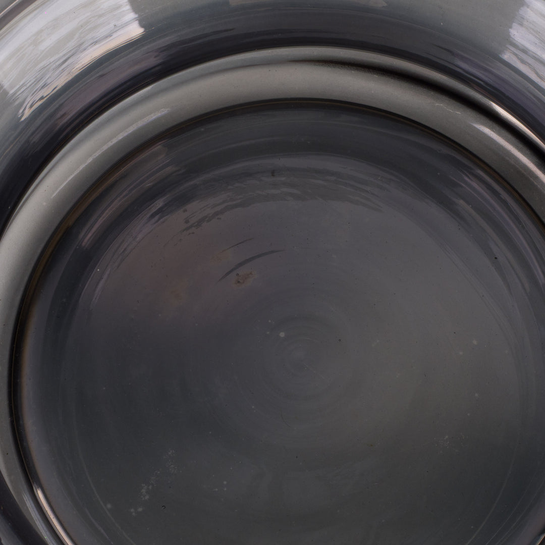 Ronde grijze schaal in spiegelglas – 23x23x10,5 cm