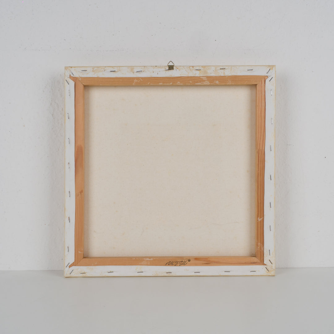 Schilderij in okergeel met 3D beeldje van zittende figuren – 40x40 cm