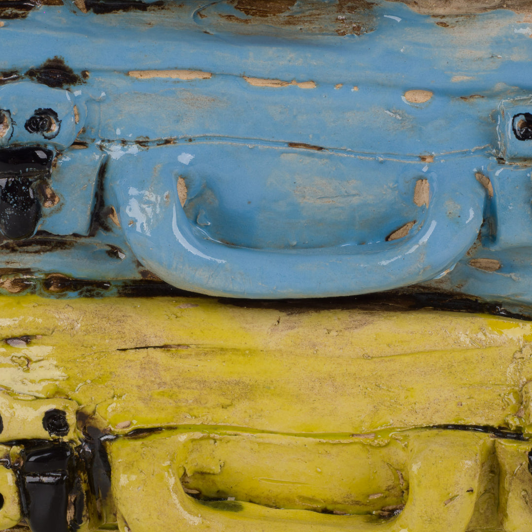 Kleurrijk handgemaakt keramisch beeld – De Reiziger