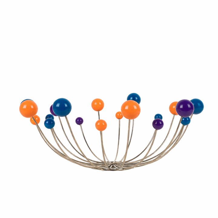 Vintage fruitmand in draadstaal met kleurrijke bollen – mid-century design – 36,5 x 36,5 x 15 cm