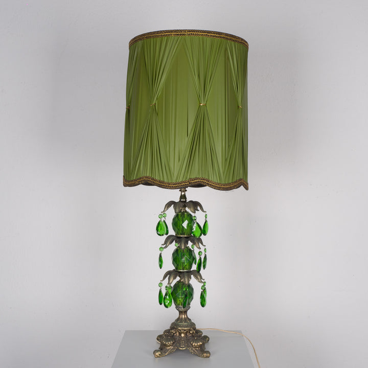 Grote groen lamp met stoffen kap en groene glazen kralen