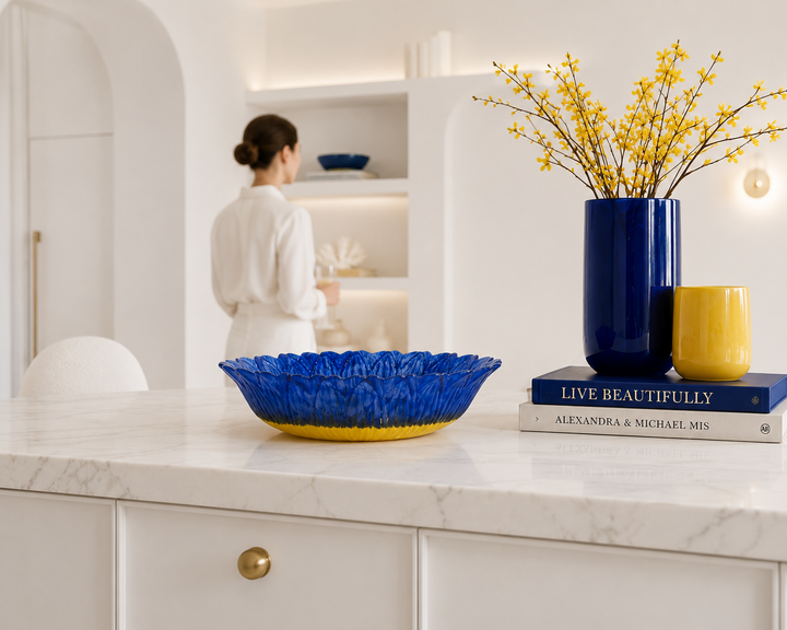 Hand-painted glass bowl – yellow & blue with expressive edge