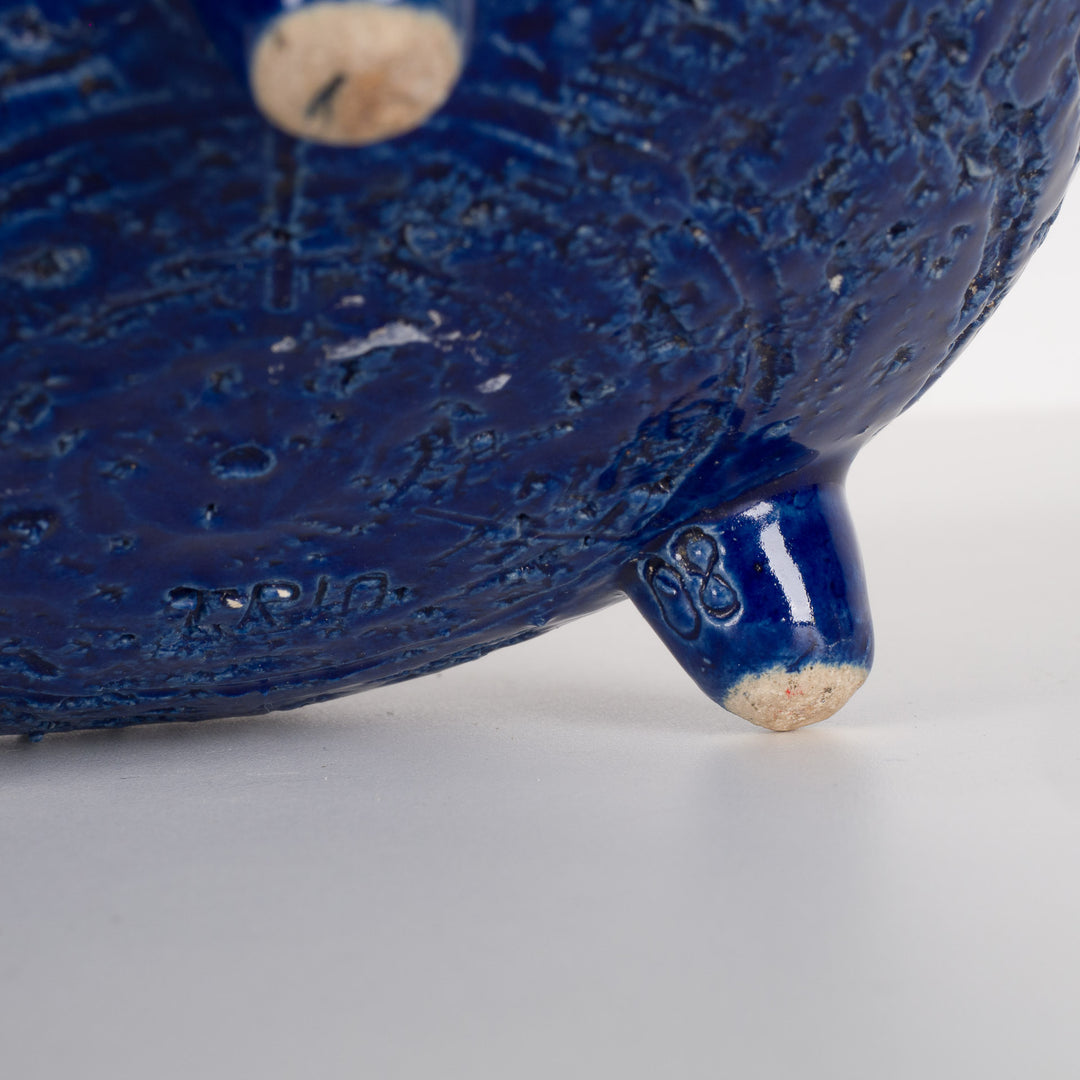 Handgemaakte Blauw Keramische Pot met Oren – Gesigneerd Tria