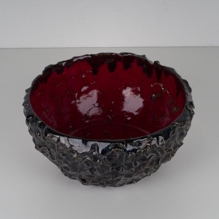 Beautiful black lacquered ceramic bowl with structure