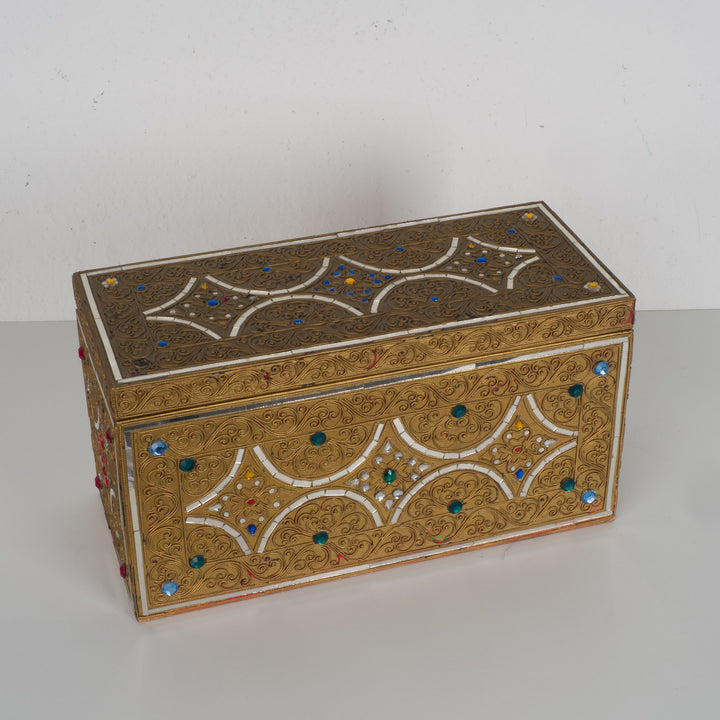 Eastern rectangular box – Brass, inlaid with stones and mirrors